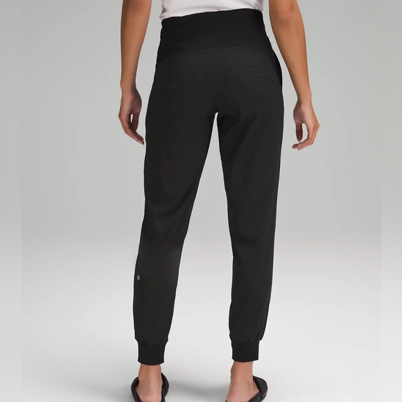 LULULEMON Mid Rise Black Dance Joggers - Picture 3 of 11